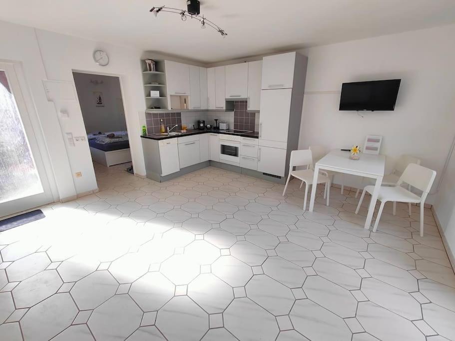 Apartament Romantic With Big Terrace And Garden View Wiedeń